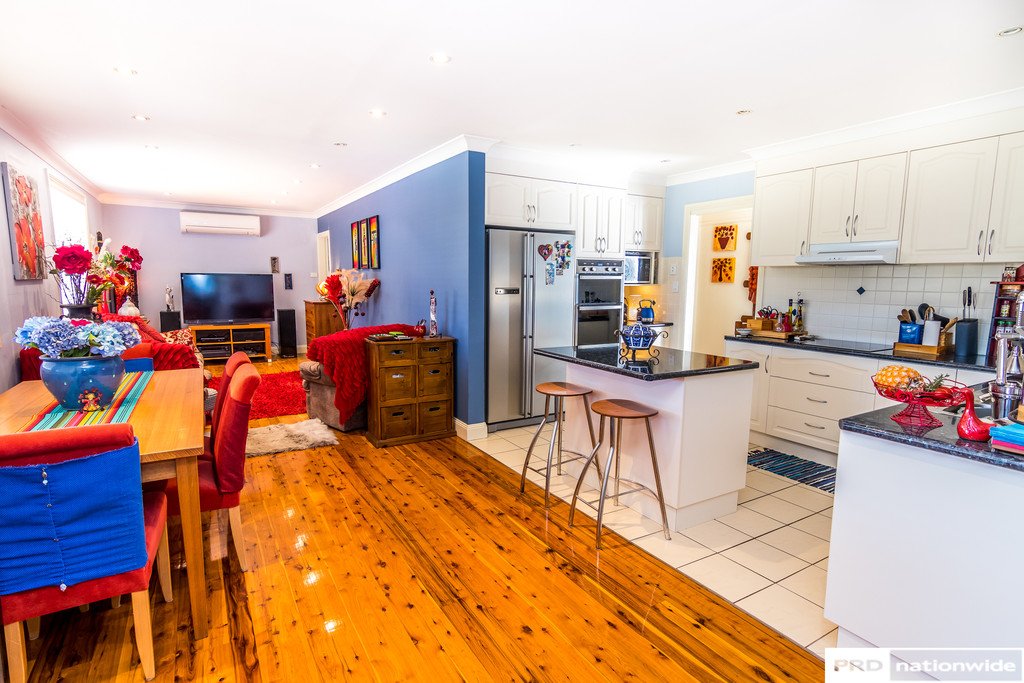 12 Cobley Avenue TAMWORTH 9