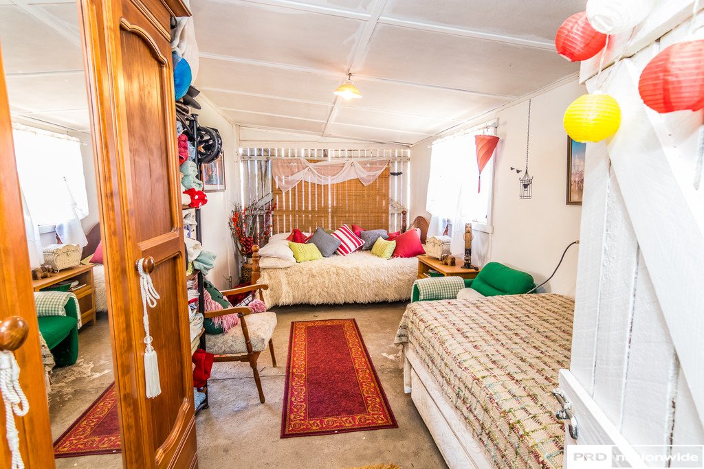 12 Cobley Avenue TAMWORTH 19
