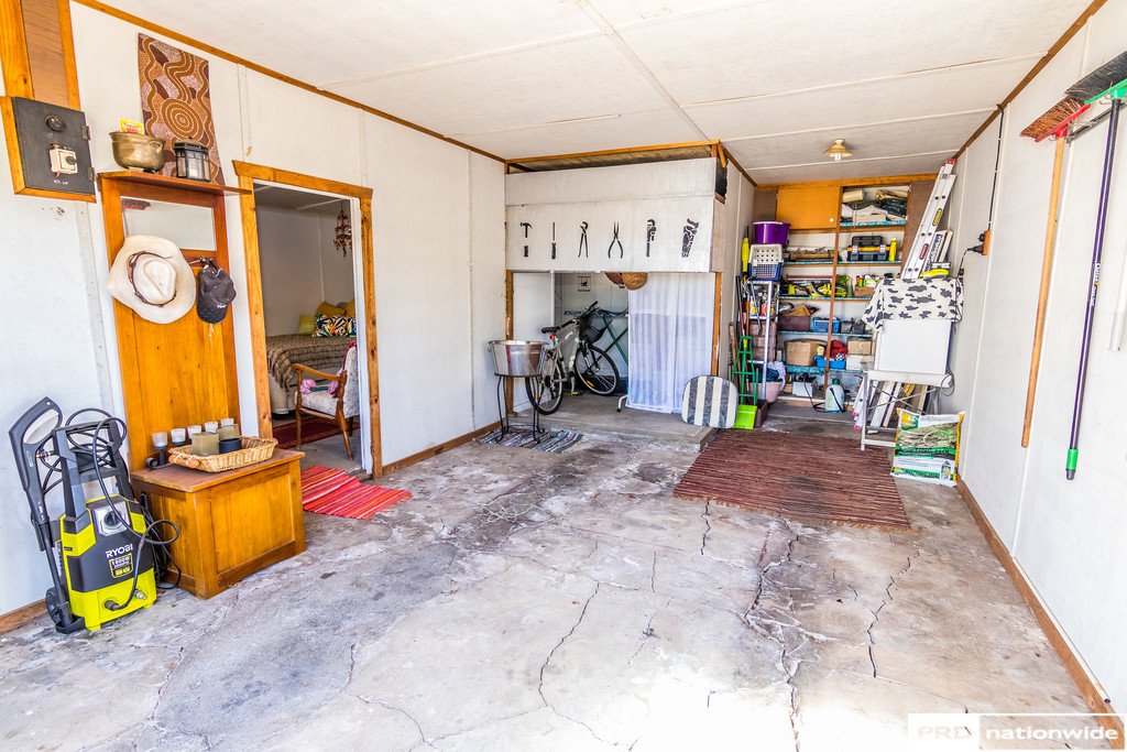 12 Cobley Avenue TAMWORTH 20