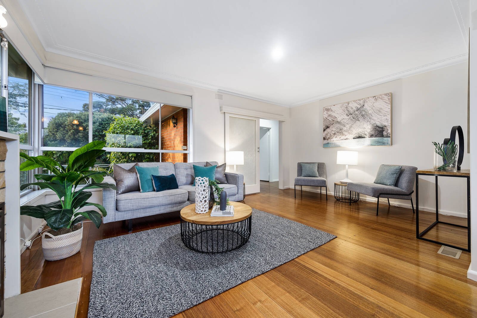 Gallery: 12 Cochrane Avenue