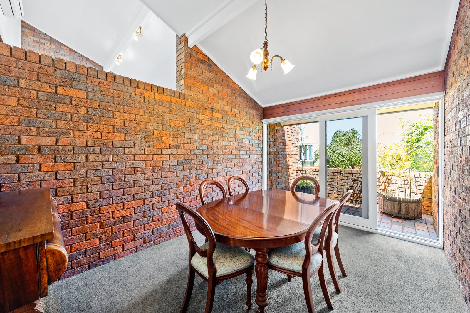 Gallery: 12 College Grove