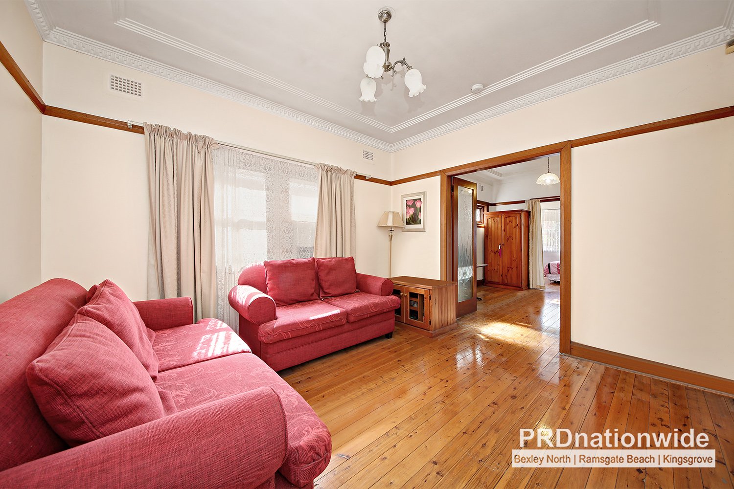 12 Colvin Avenue KINGSGROVE 2