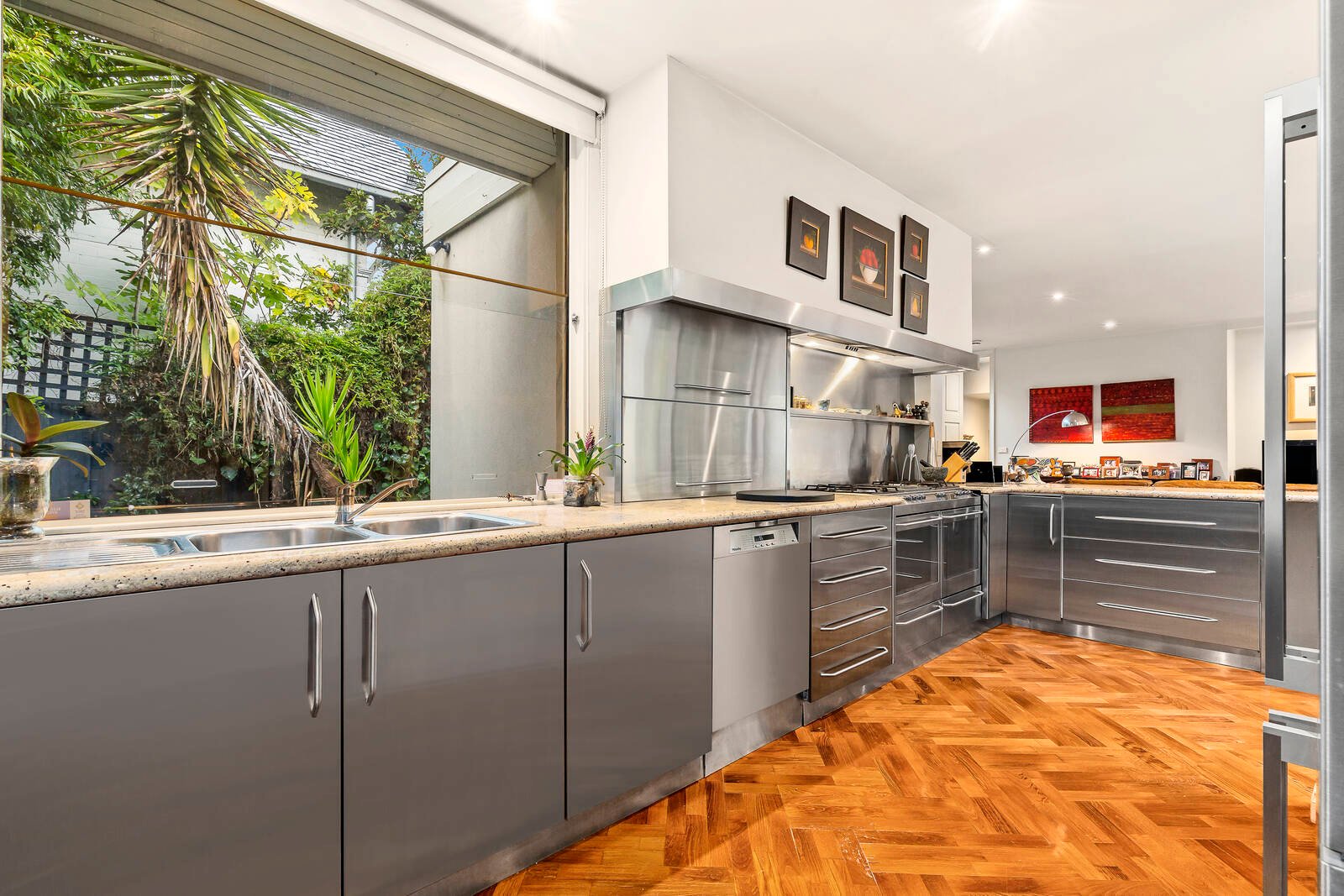 Real Estate and Property in 12 Como Avenue, South Yarra, VIC