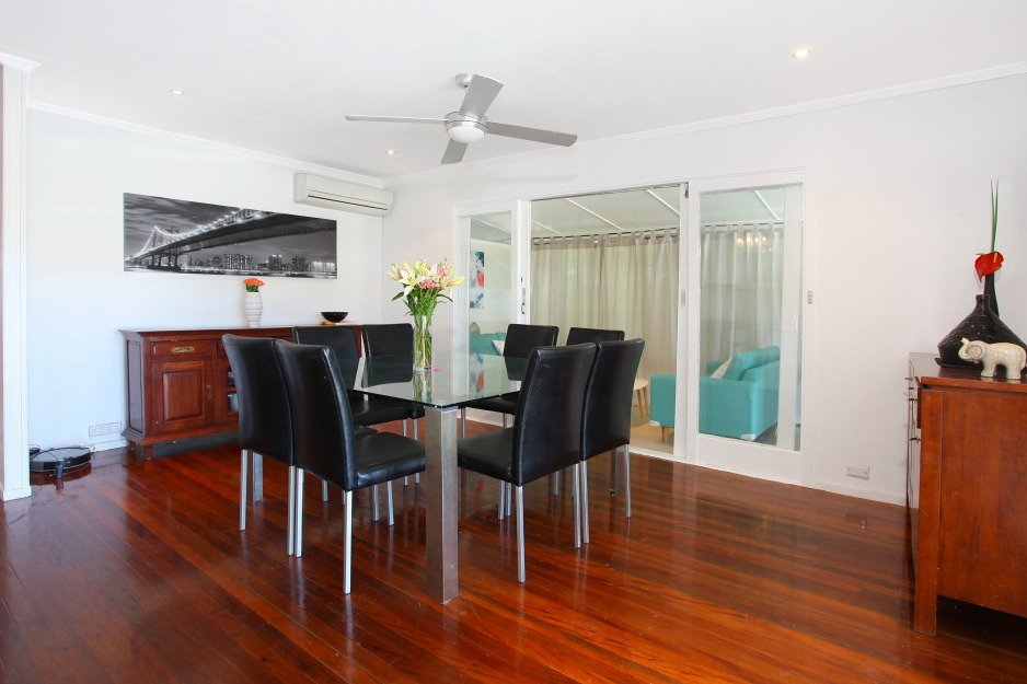 12 Coral Avenue LABRADOR 6