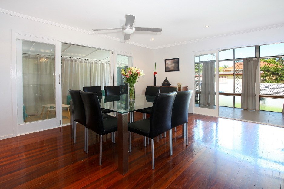 12 Coral Avenue LABRADOR 9