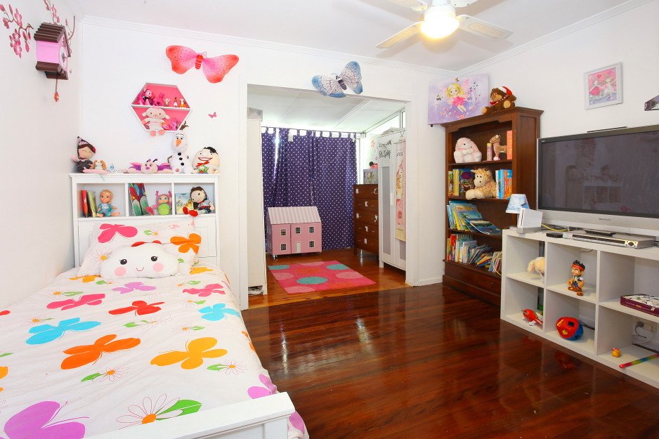 12 Coral Avenue LABRADOR 10