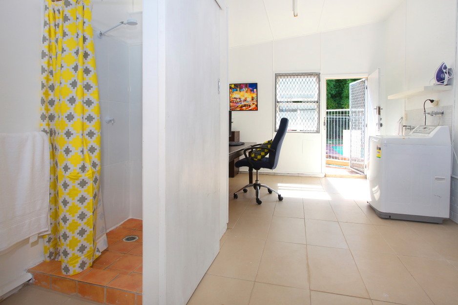 12 Coral Avenue LABRADOR 18