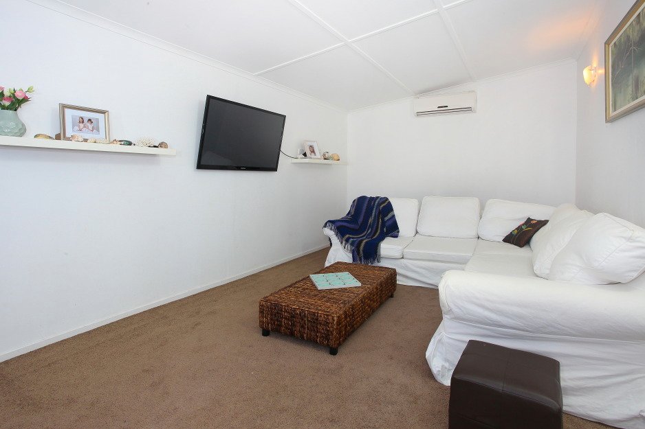 12 Coral Avenue LABRADOR 22