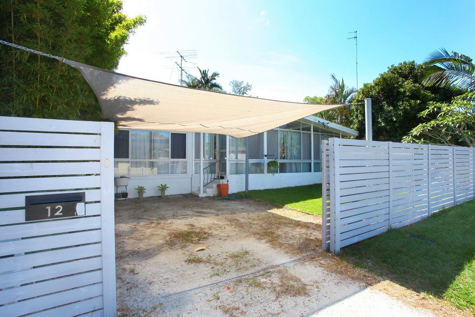 12 Coral Avenue LABRADOR 24