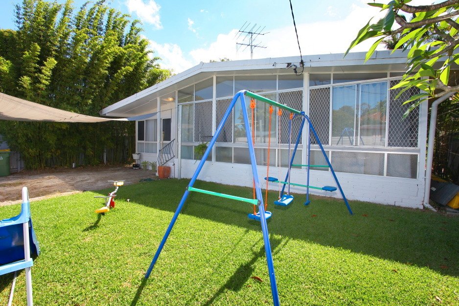 12 Coral Avenue LABRADOR 26
