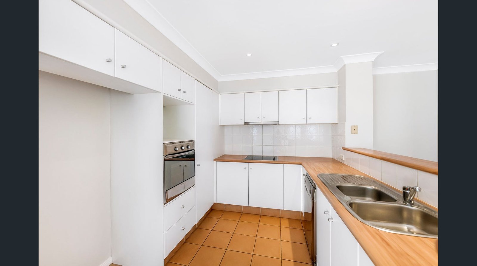 12 Corina Close ROBINA 4