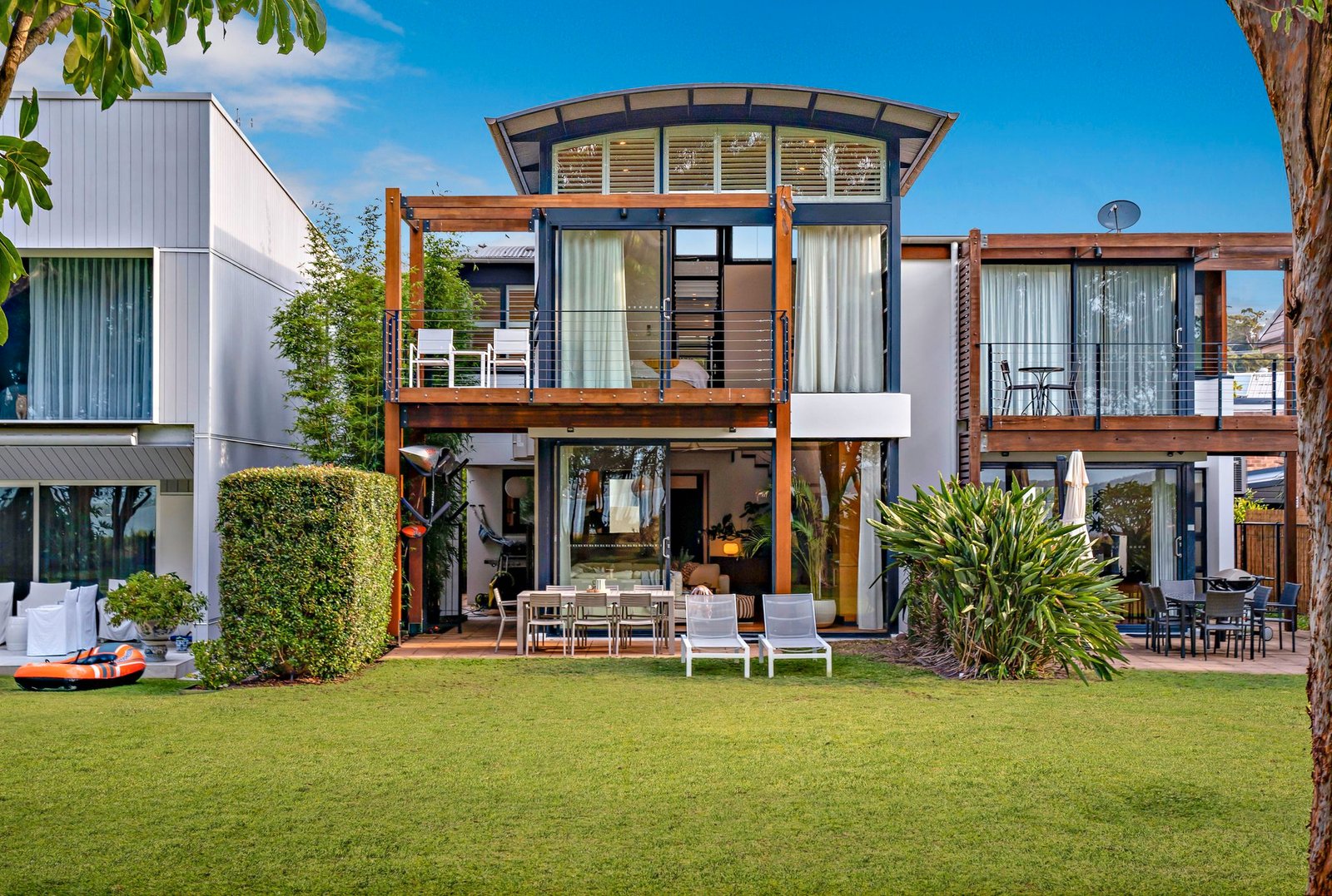 12 Corlette Point Road CORLETTE 1