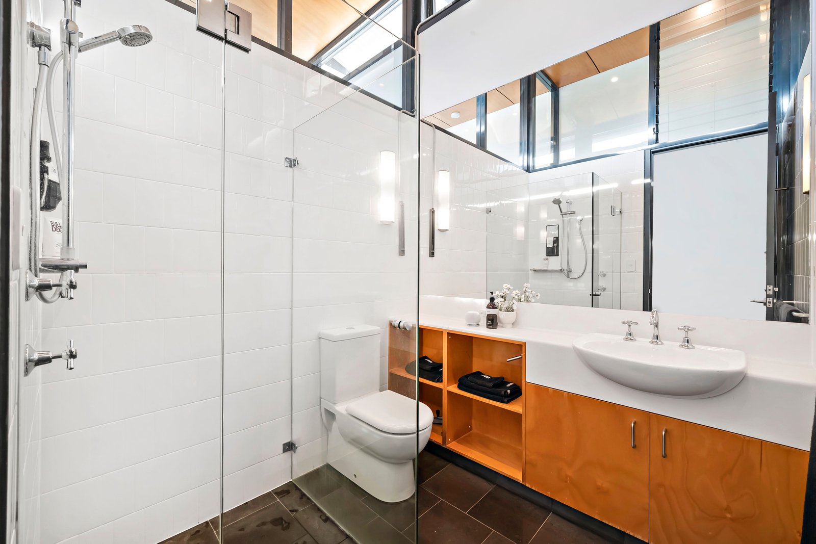 12 Corlette Point Road CORLETTE 19