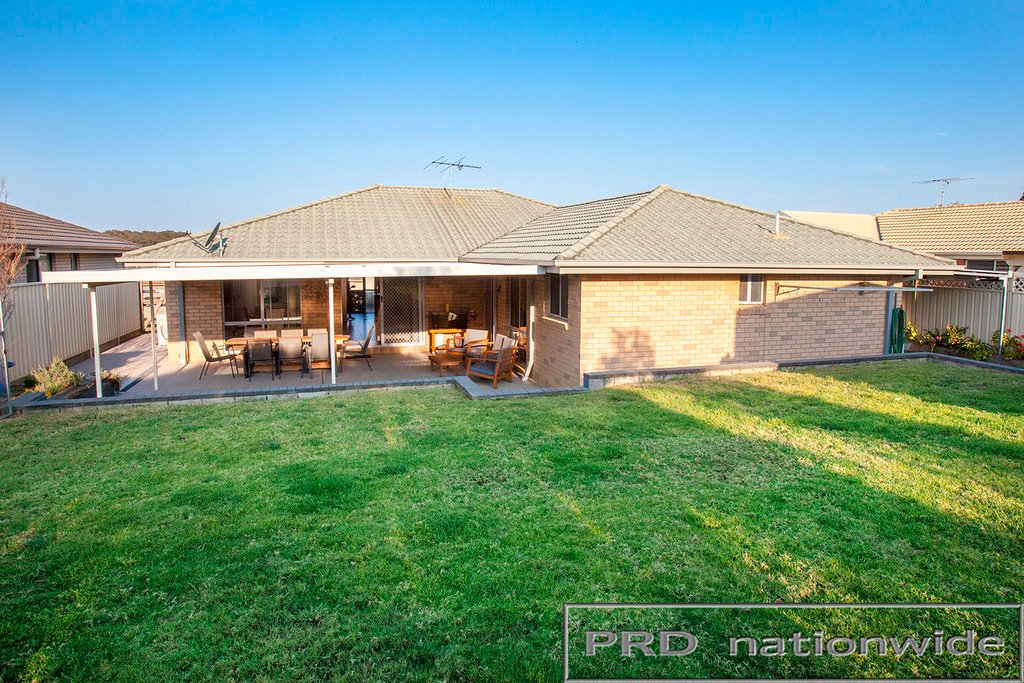 12 Crothers Street RUTHERFORD 18