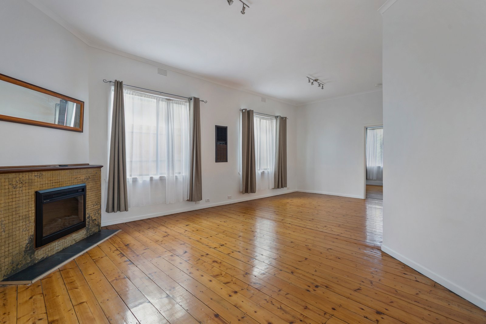 Gallery: 12 Cullen Street