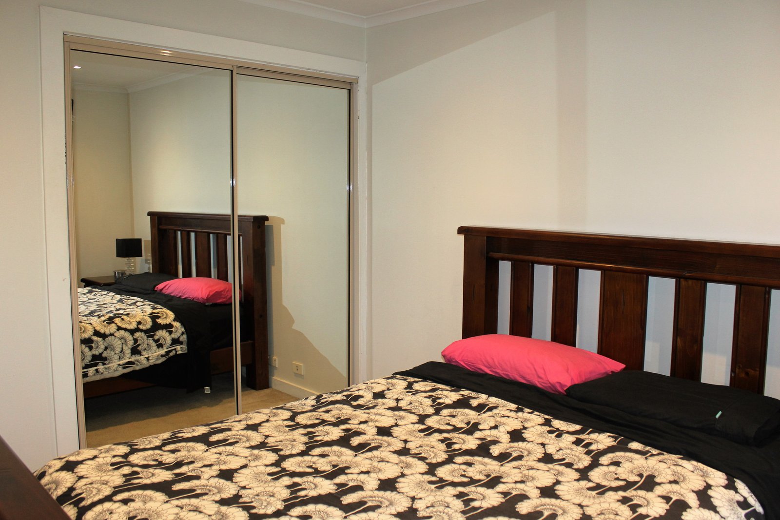 Gallery: 1/2 Cunningham Place