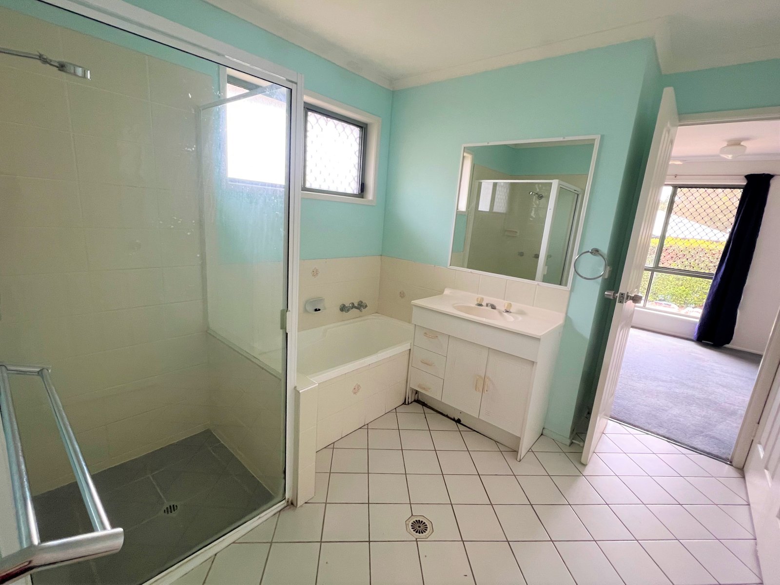 12 Curtis Avenue BOYNE ISLAND 10