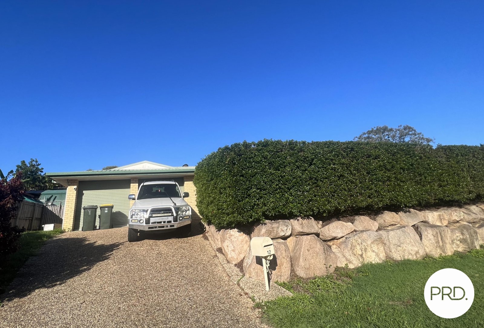 12 Curtis Avenue BOYNE ISLAND 2