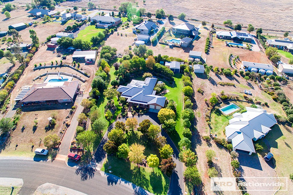 12 Daintree Circuit TAMWORTH 25