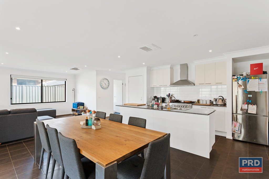 12 Daisy Street HUNTLY 7