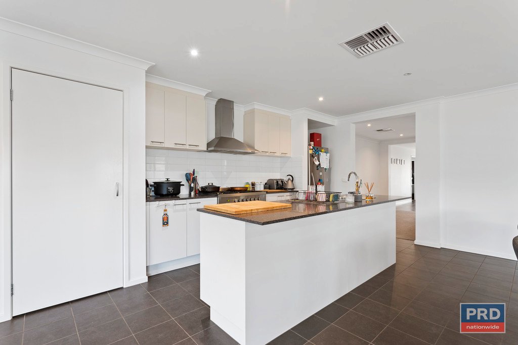12 Daisy Street HUNTLY 8
