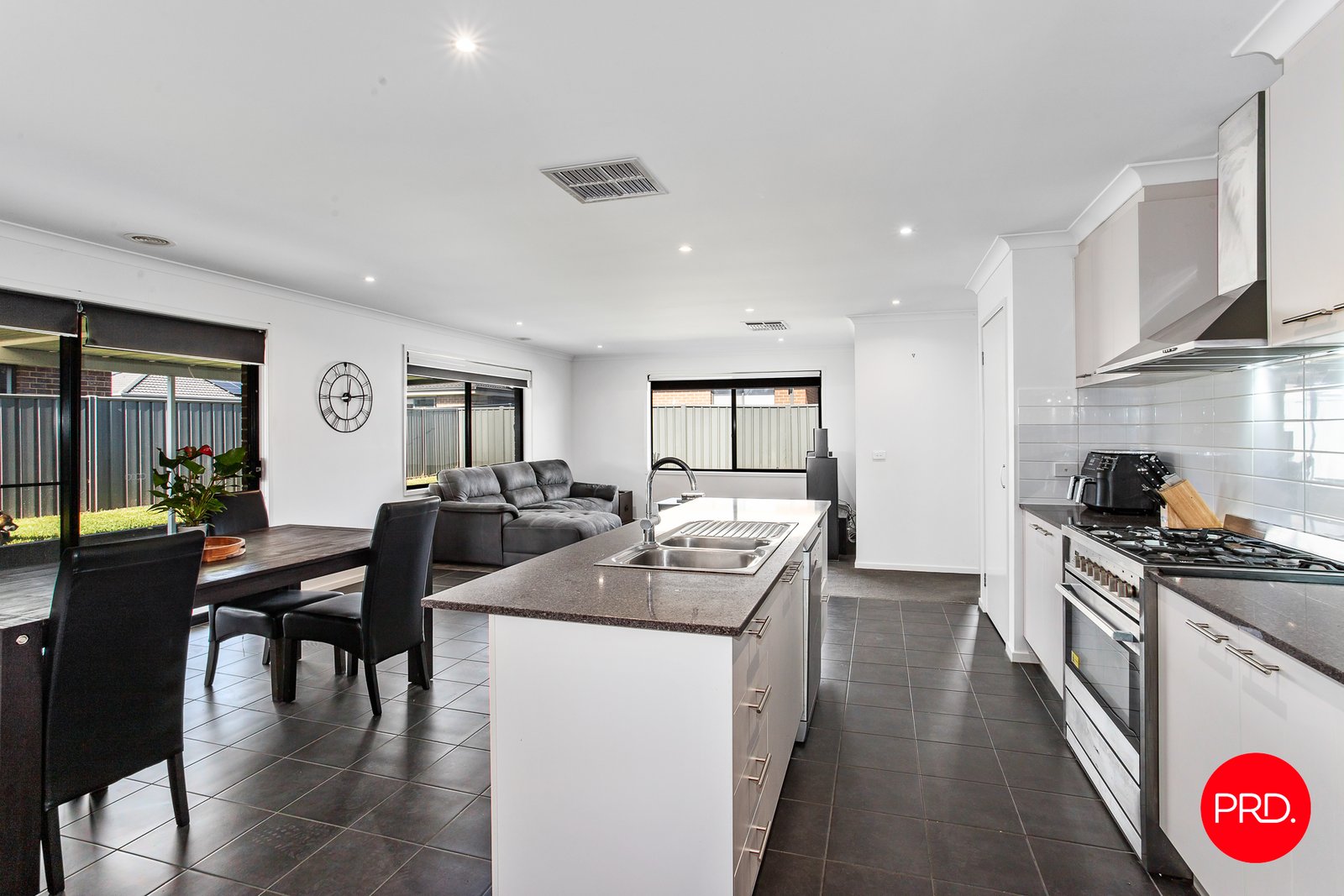 12 Daisy Street HUNTLY 8