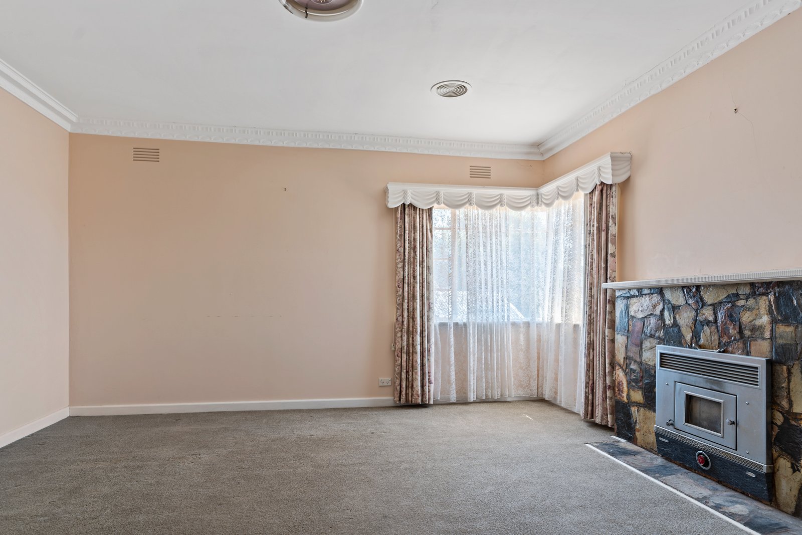 12 Daniel Street LONG GULLY 5