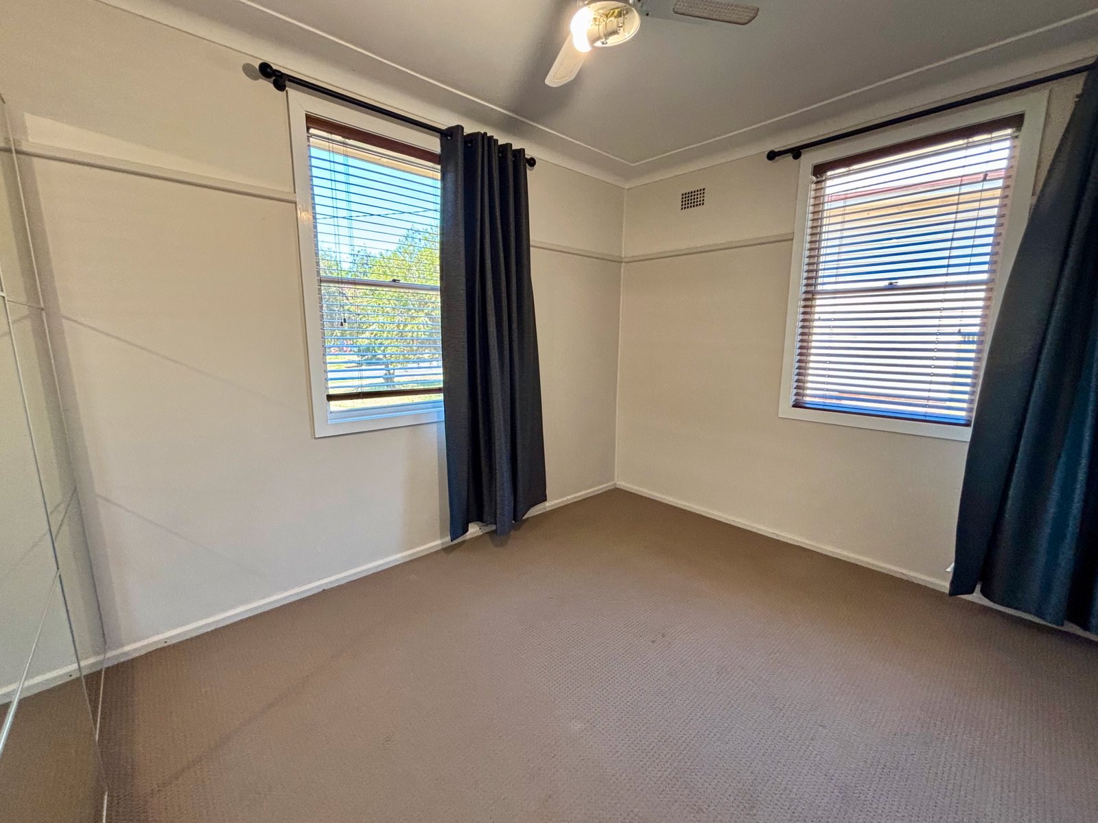 12 David Street TAMWORTH 4