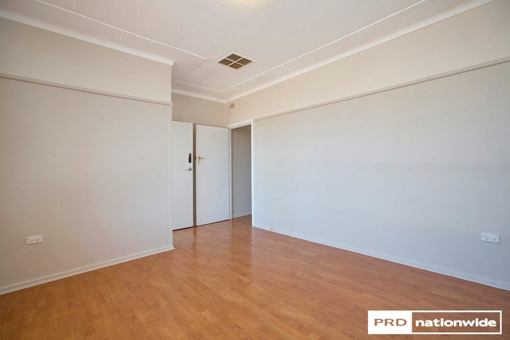 12 David Street TAMWORTH 8