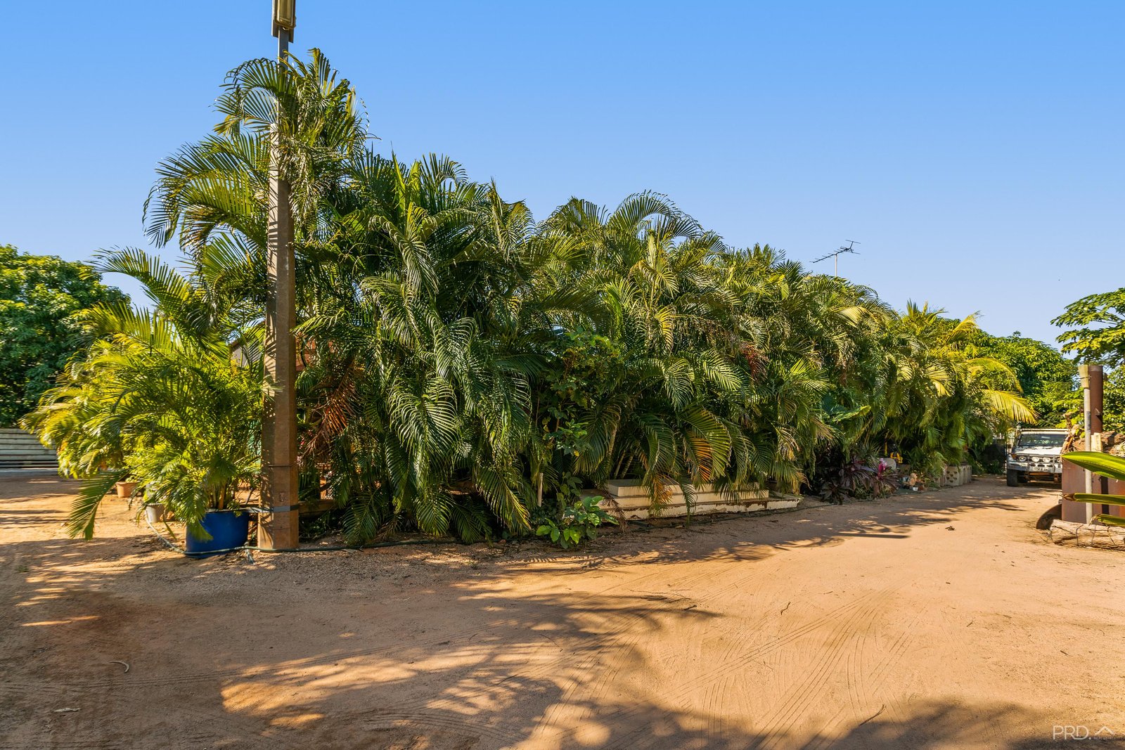 1/2 Decastilla Street MINYIRR 12