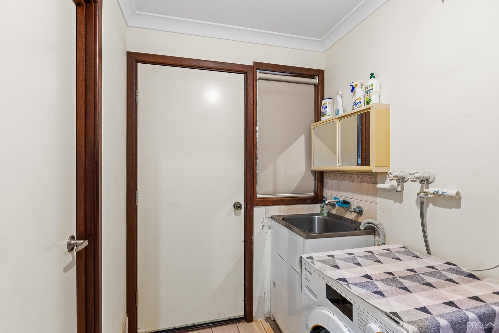 1/2 Decastilla Street MINYIRR 26