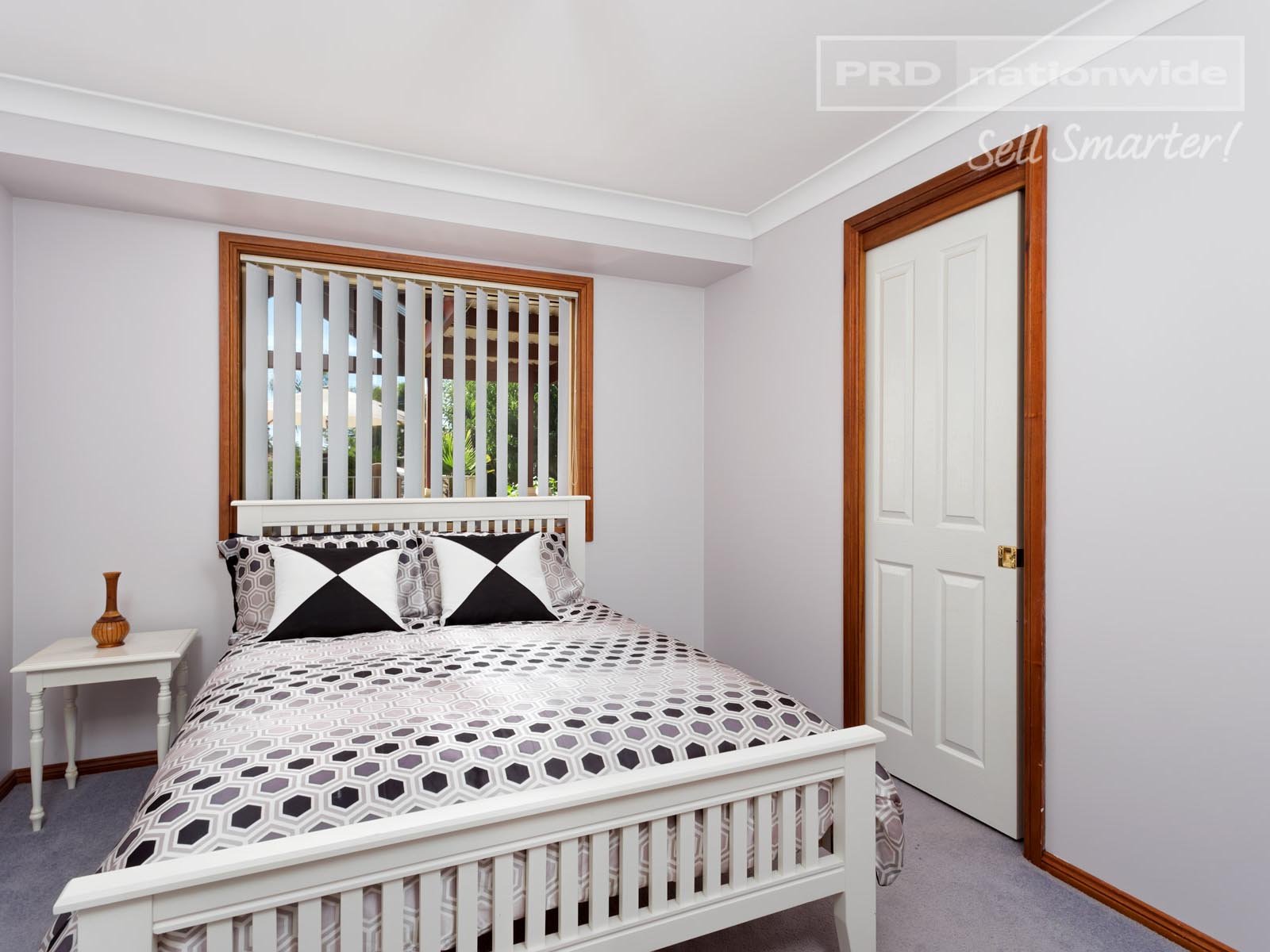 12 Delvin Place KOORINGAL 9