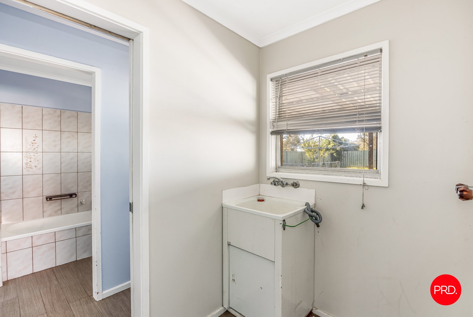 12 Derwent Dr  LONG GULLY 10