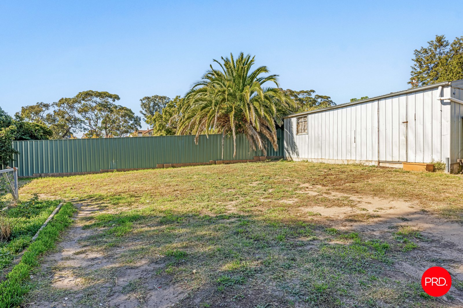 12 Derwent Dr  LONG GULLY 14