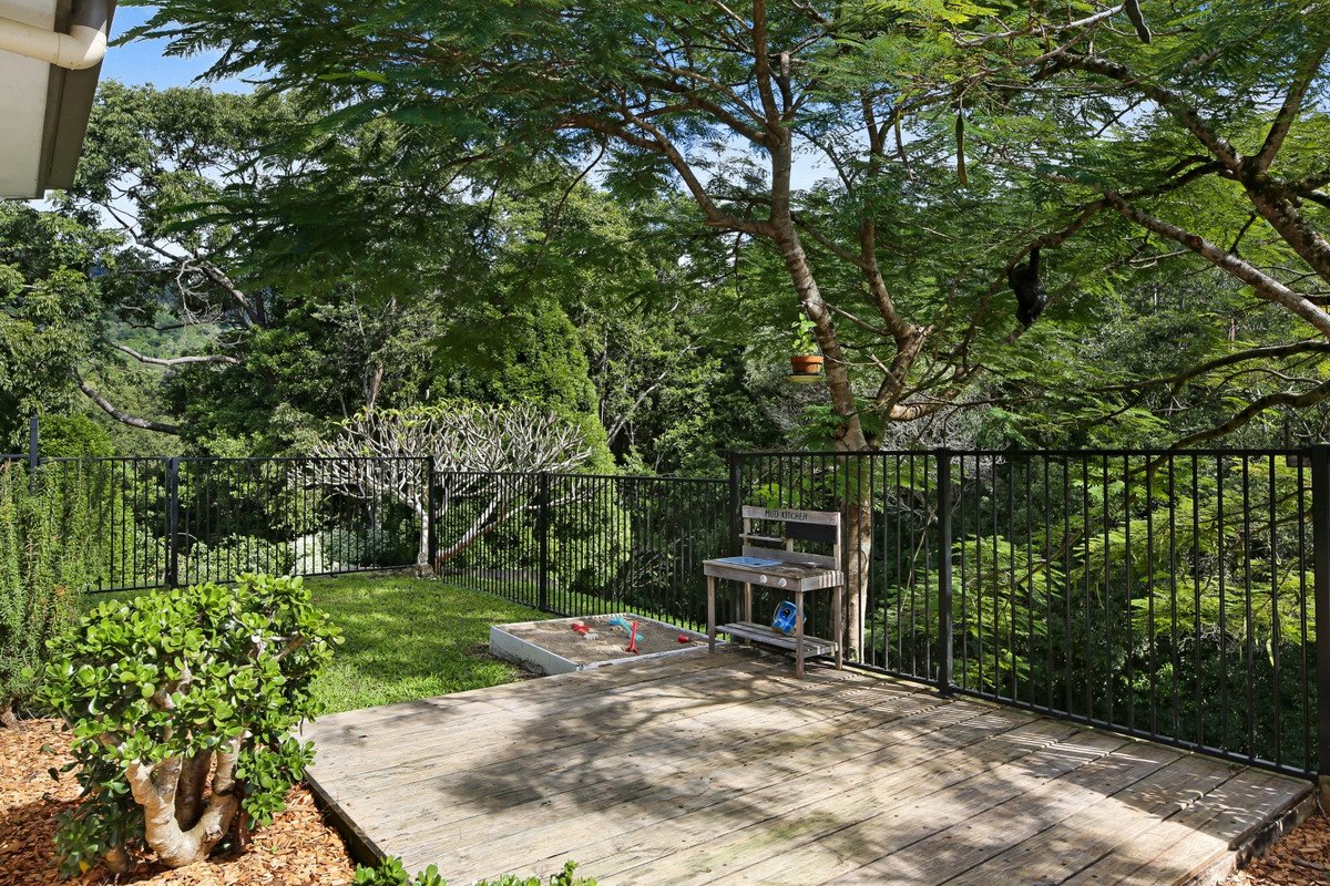 12 Des Quinlan Crescent Tallebudgera 9