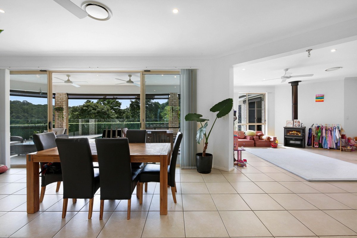 12 Des Quinlan Crescent Tallebudgera 18