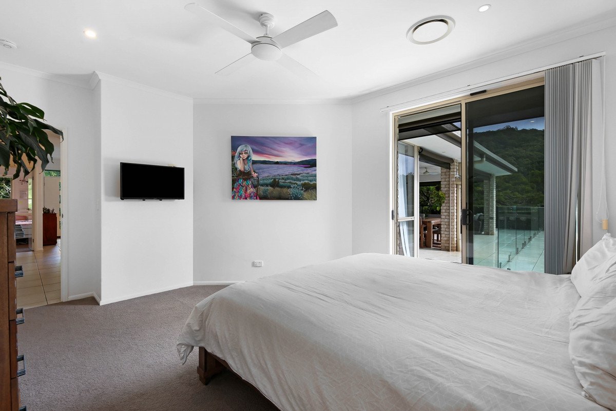 12 Des Quinlan Crescent Tallebudgera 19