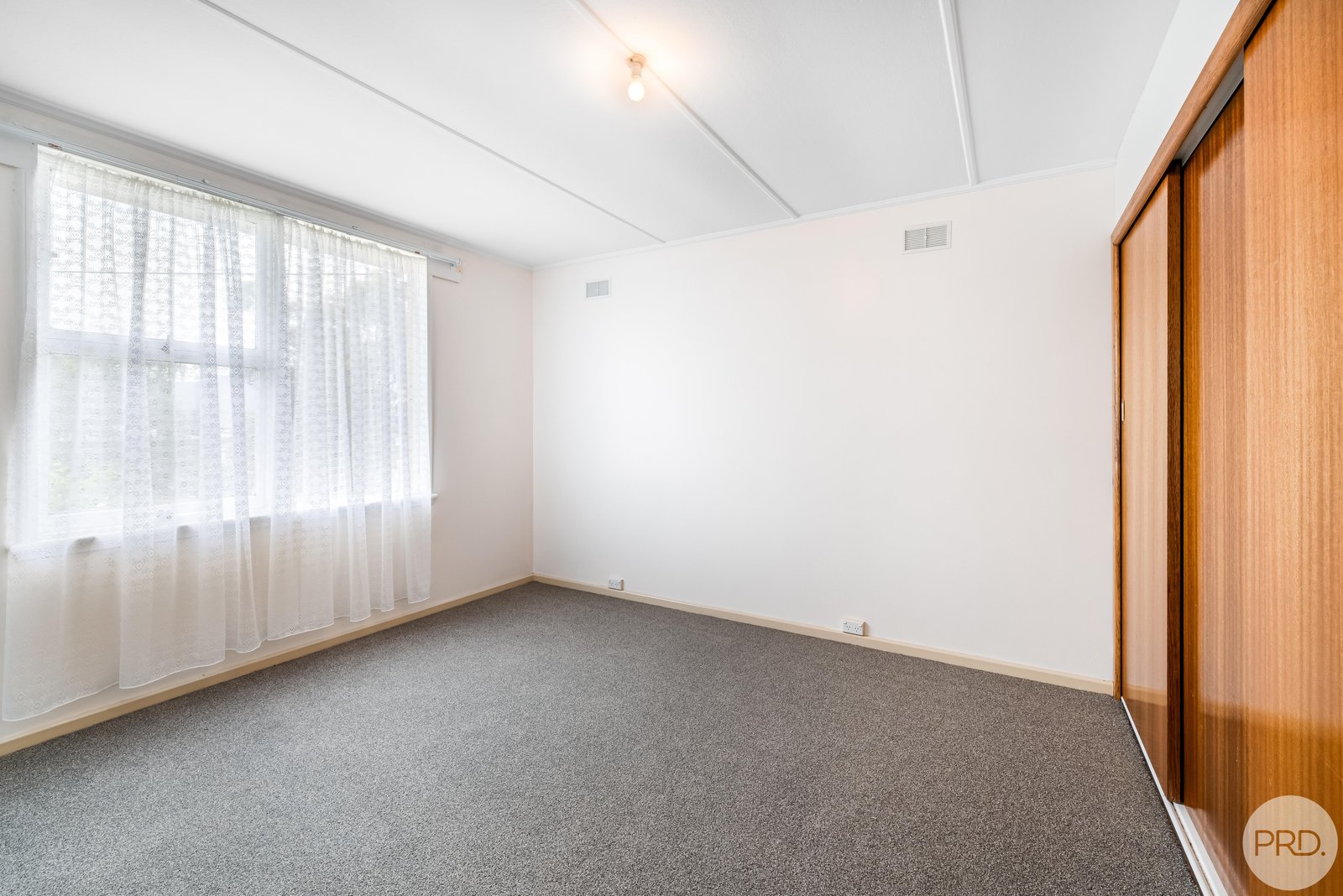 12 Dewar Place CLAREMONT 9