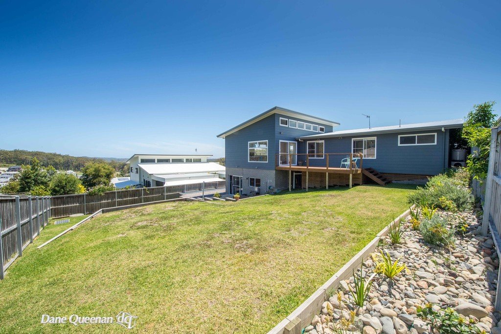 12 Dockside Avenue CORLETTE 9