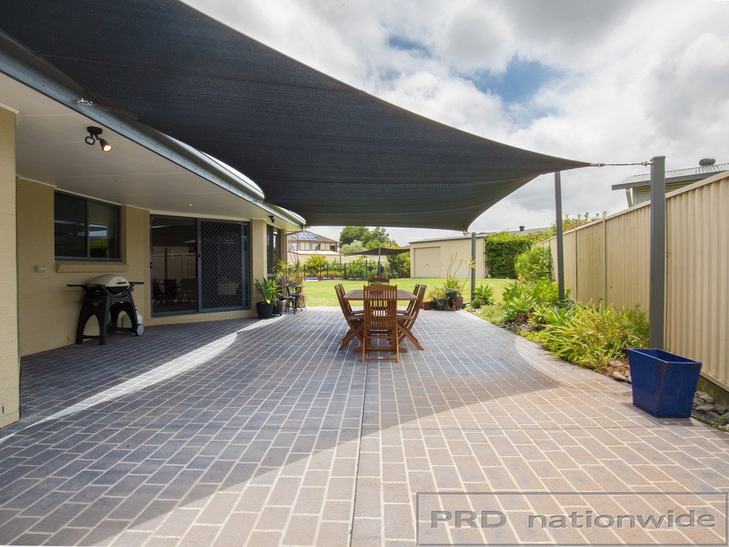 12 Drayton Crescent THORNTON 6