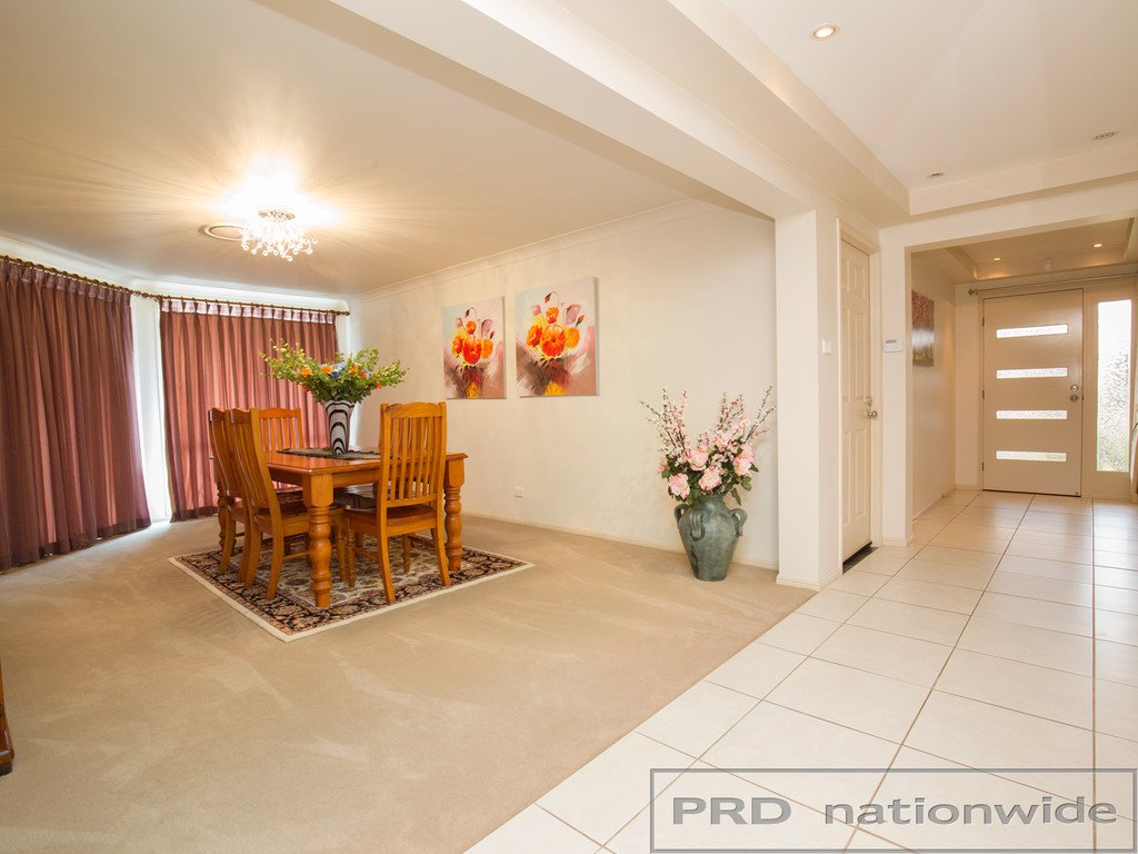 12 Drayton Crescent THORNTON 12
