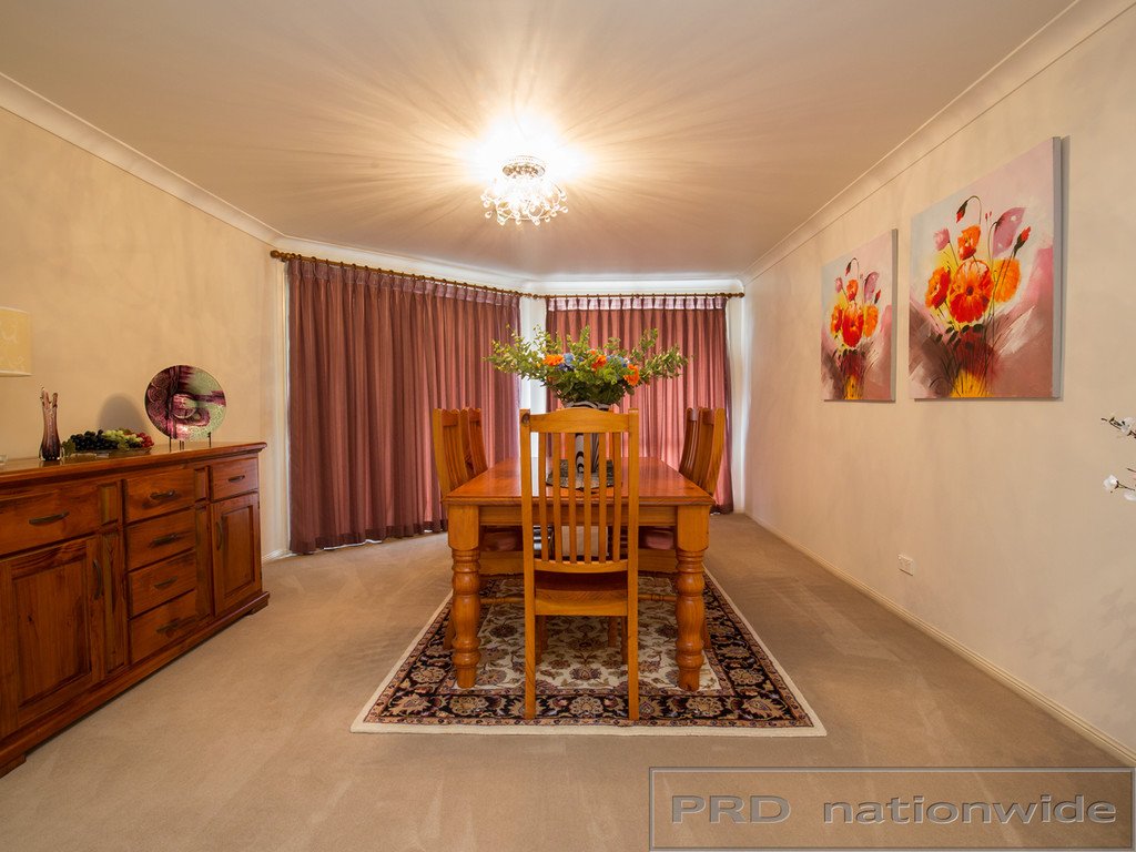 12 Drayton Crescent THORNTON 13