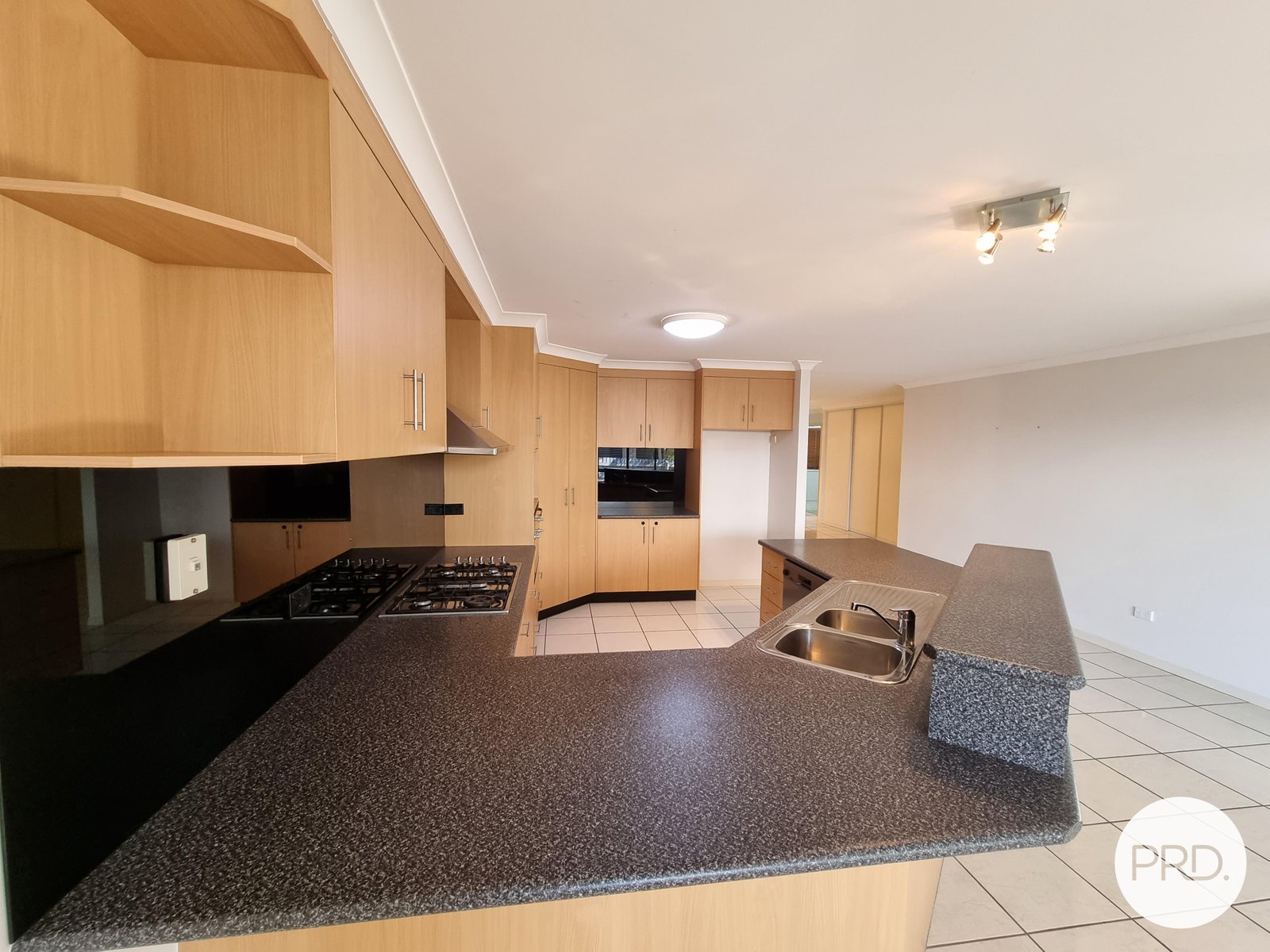 12 Driftwood Street TANNUM SANDS 11