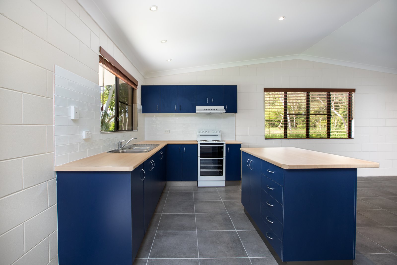 12 Duell Road CANNONVALE 5