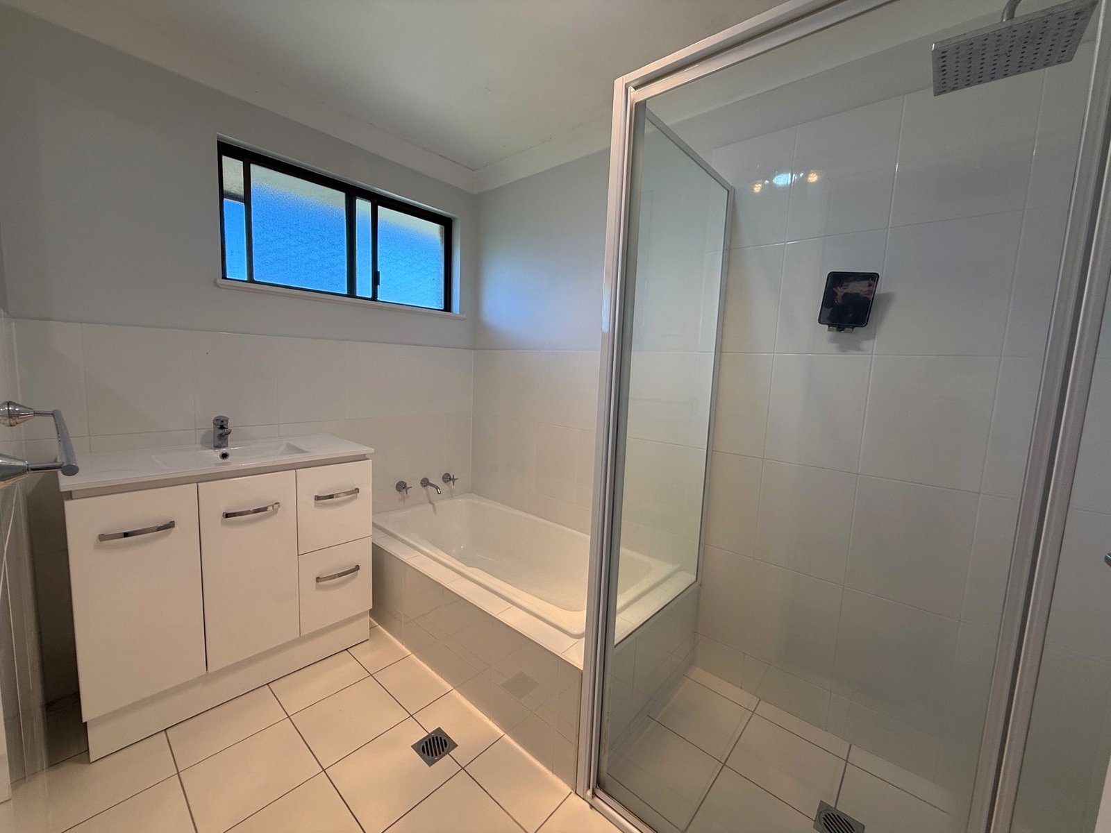 12 Duncan Close BOAMBEE EAST 9