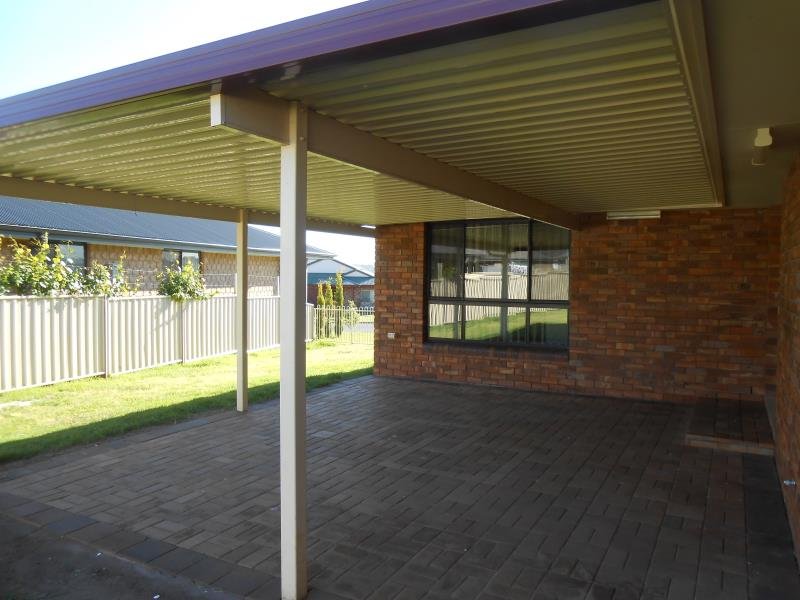 12 Eagle Avenue TAMWORTH 2