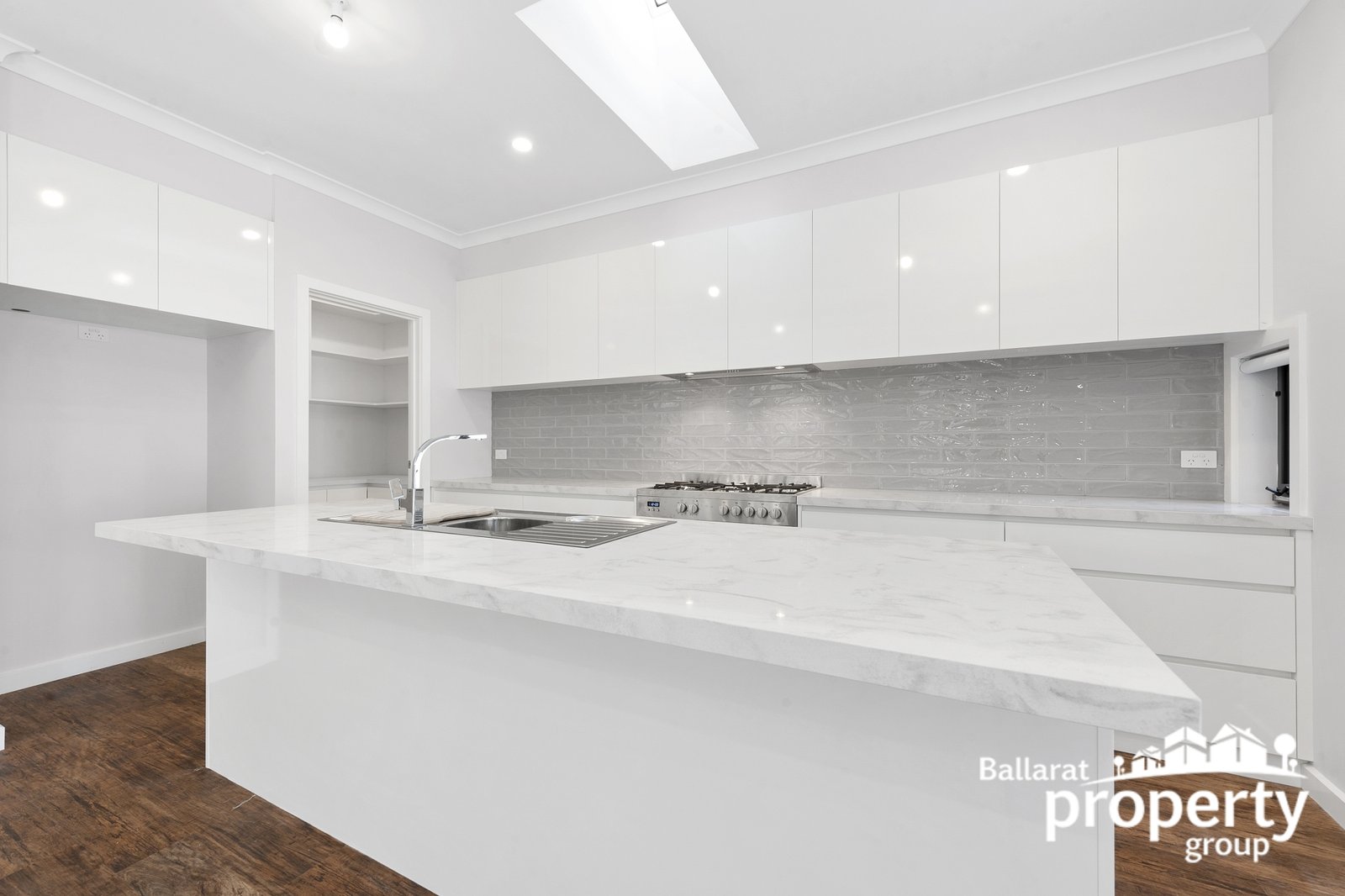 Gallery: 12 East Street South