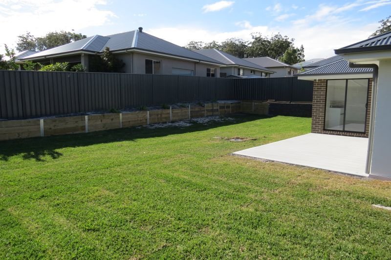 12 Ebbtide Way CORLETTE 17
