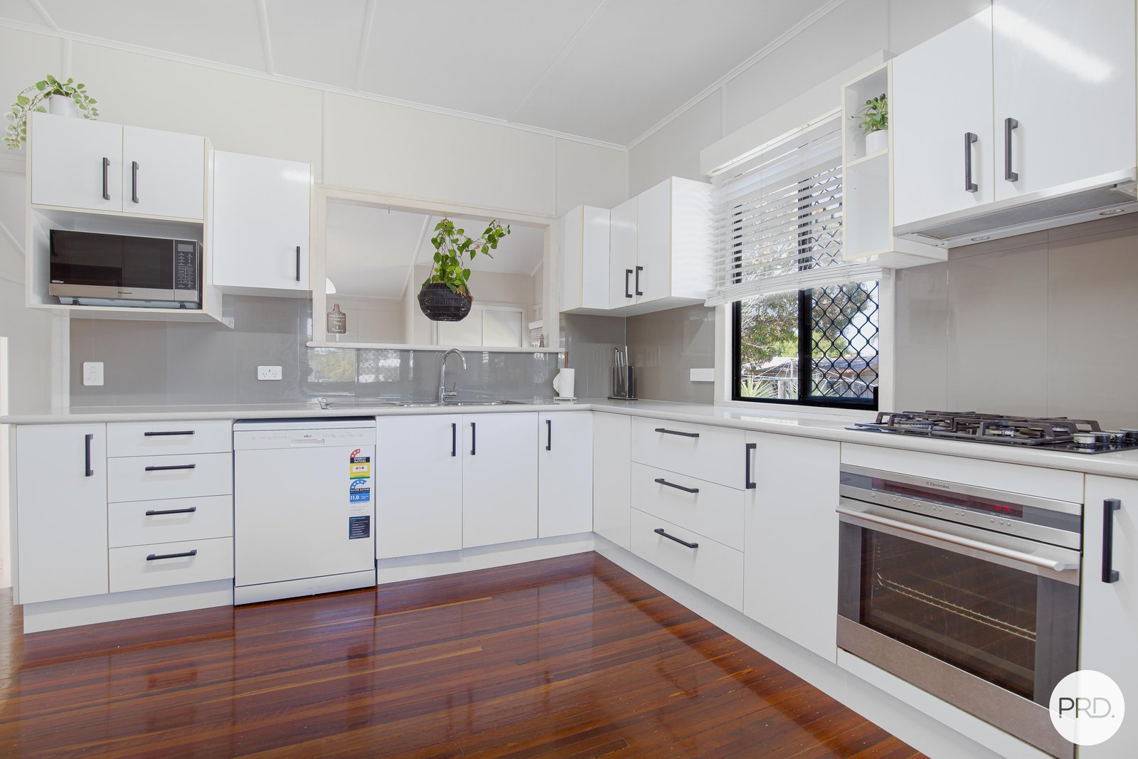 12 Edmonds Street WEST MACKAY 7