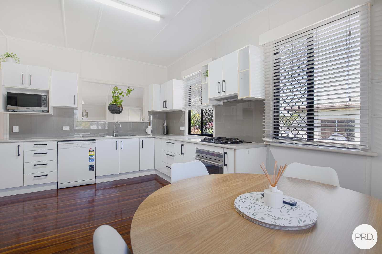 12 Edmonds Street WEST MACKAY 8